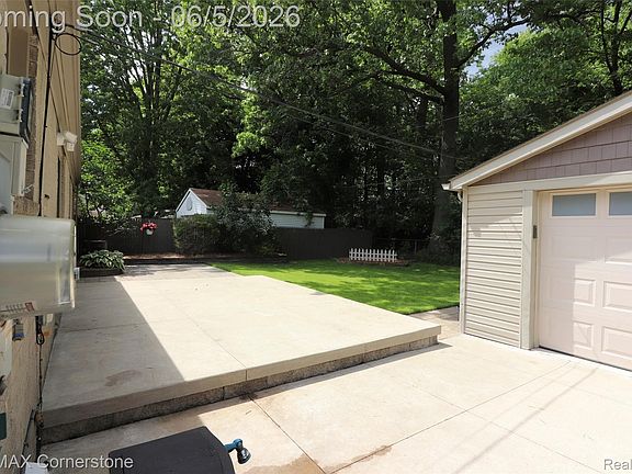 4th image of 35810 Florane St