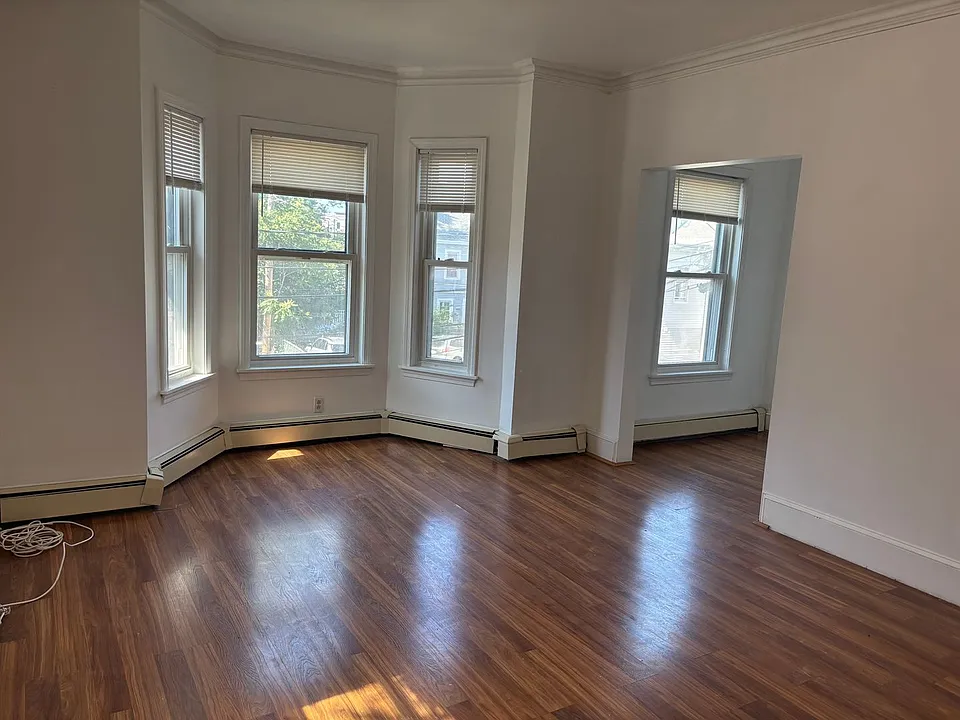 17 Armington St #2