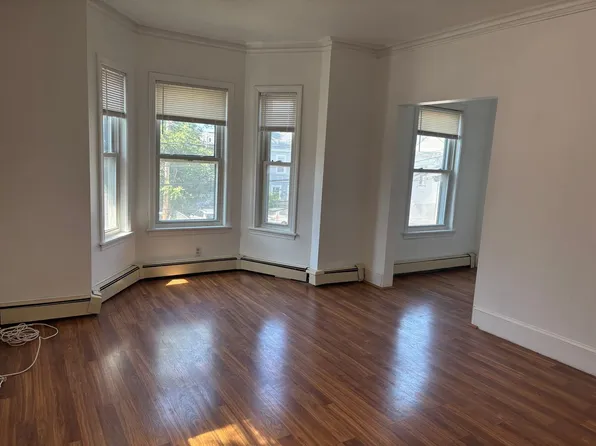22 Armington St #2, Allston, MA 02134