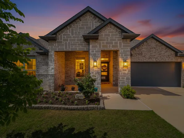 508 Hillcrest Cir, Justin, TX 76247