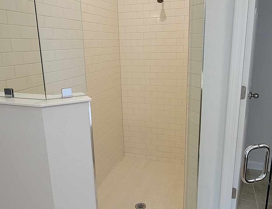 1st image of 985 Laurel Valley Dr #1