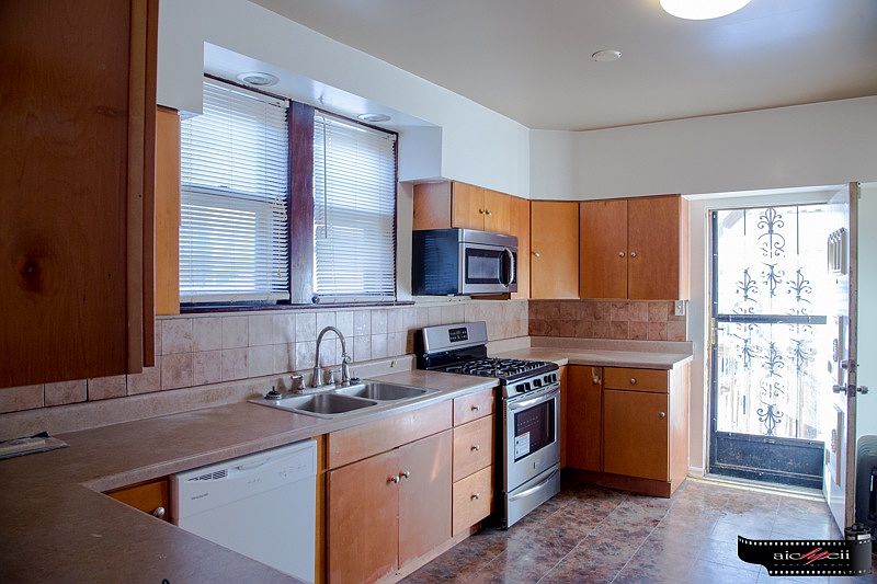 Beautifully remodeled Kitchen space!