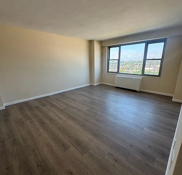 4300 Hutchinson River Pkwy E #23C — Photo 2