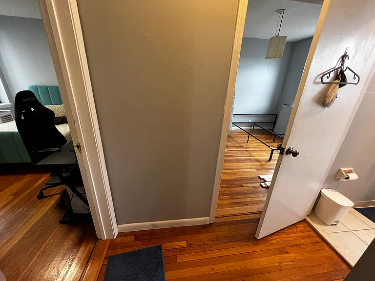 317 Summit Ave #6 — Photo 12