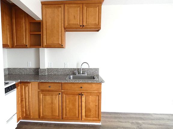 2nd image of 1749 E 10th St APT C
