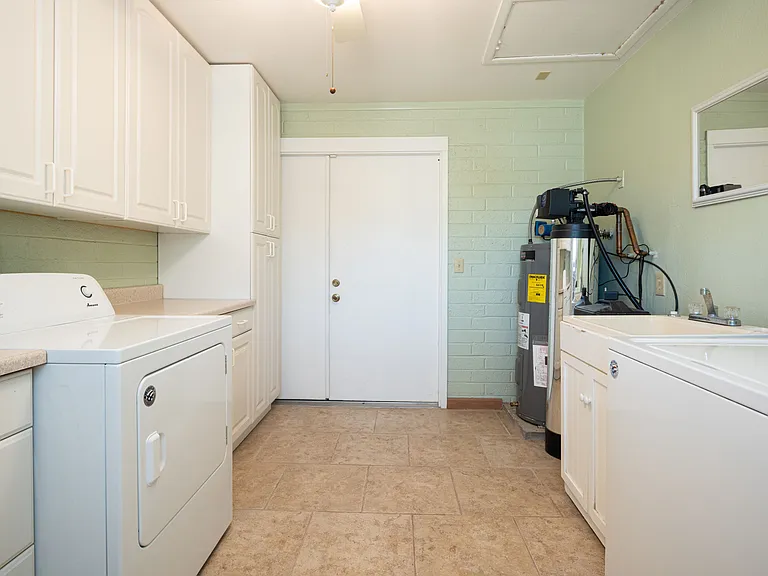 4613 E Escondido Ave — Photo 15