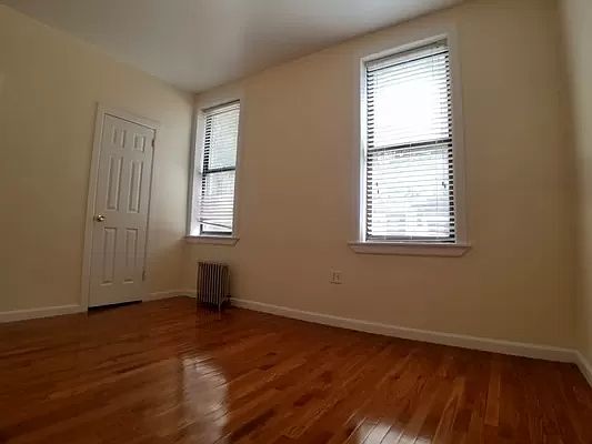 4th image of 647 W 172nd St APT 3