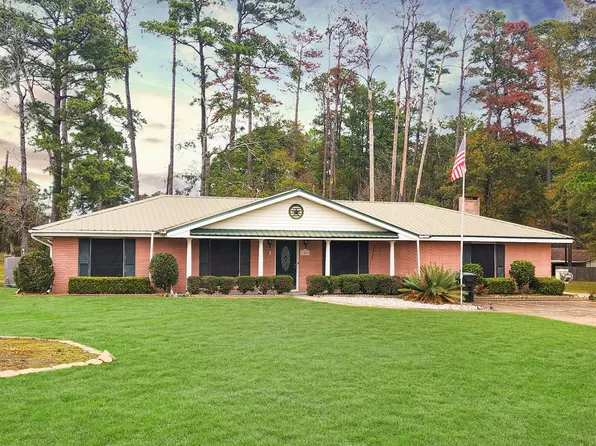 105 Cinnamon Oak St, Jasper, TX 75951