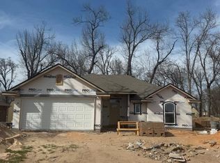 605 E Oak Tree Ave, Perkins, OK 74059