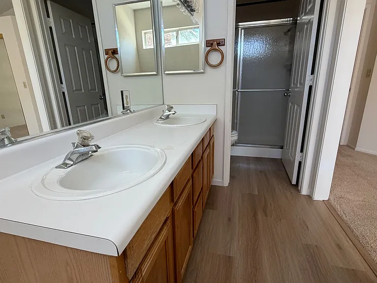 1328 Maplegrove Cir — Photo 22
