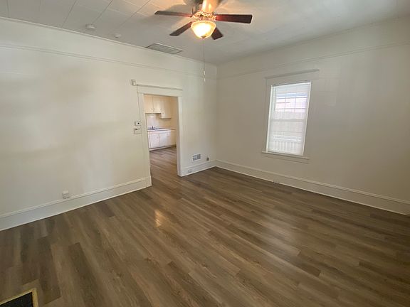 4th image of 927 Alabama Ave #B