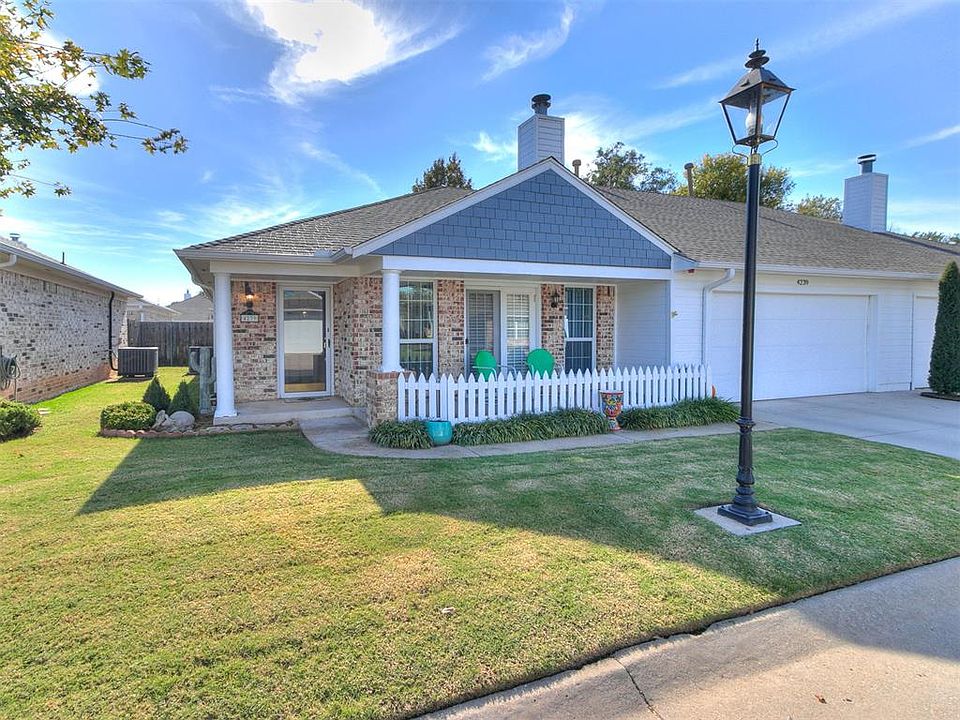 1st image of 4239 Mariner Dr
