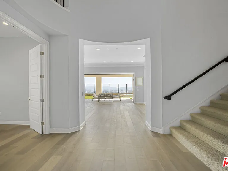 20326 W Liverpool Way — Photo 7