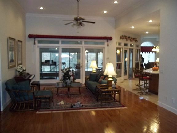 5th image of 41 Lake Point Ct