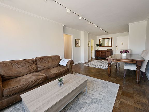 3rd image of 130 E 18th St APT 8C