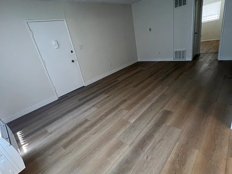 8415 Amigo Ave #6 — Photo 5