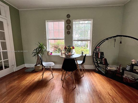 5th image of 756 Meridian Ave APT 9