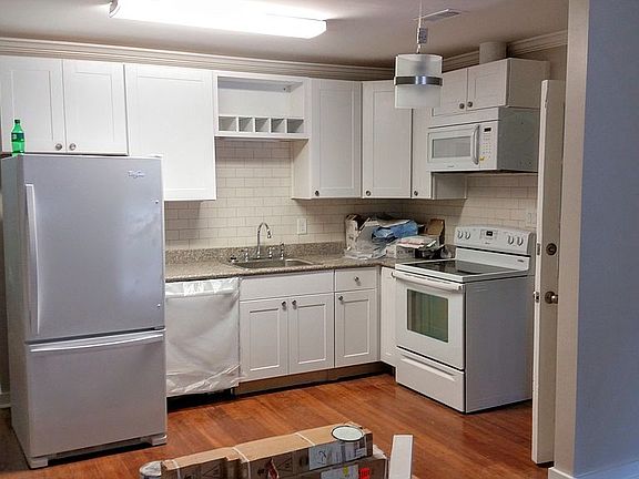 Kitchen Unit B