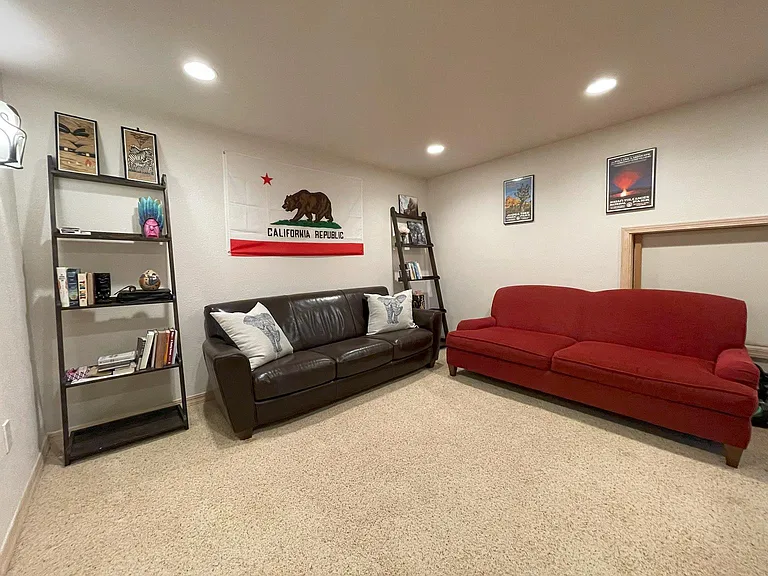 13049 Hillside Dr — Photo 31