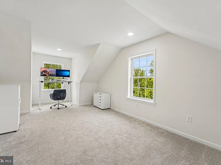 40 Creek Rd — Photo 38