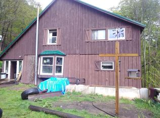 81 5th St, Galeton, PA 16922