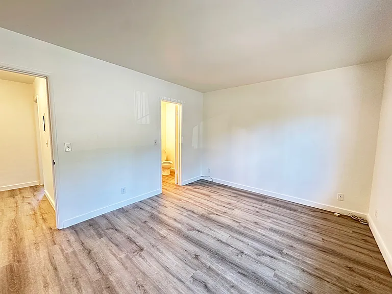1501 Santa Barbara St #A — Photo 9