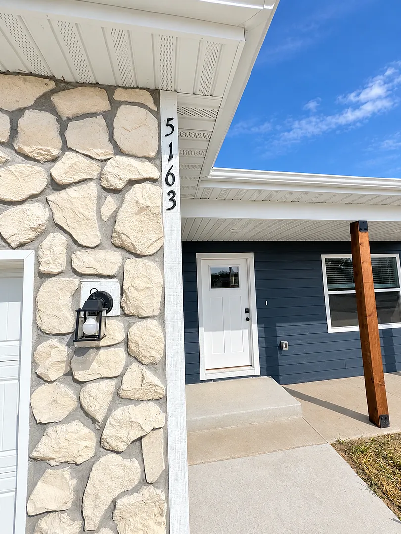 New Build - Leasing — Photo 2