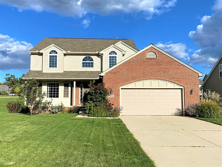 3837 Landin Trl — Photo 1