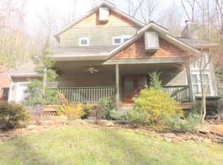 390 Healey Fields Rd, Andrews, NC 28901