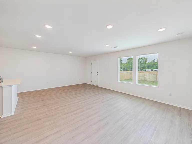 13 Vineyard Dr-22_05262026