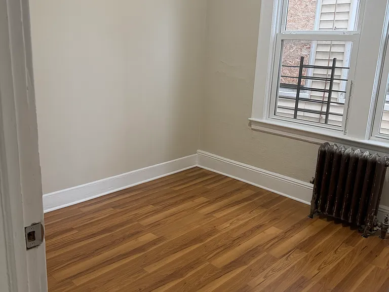 431 S 14th St #1 — Photo 5