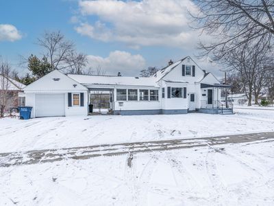 1175 W Summit Ave, Muskegon, MI, 49441