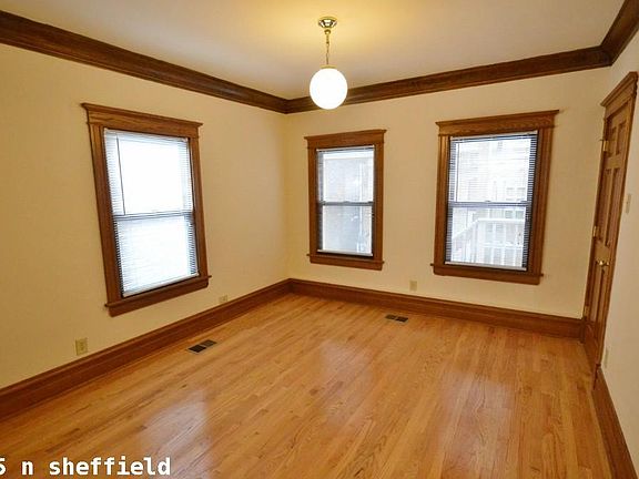 3rd image of 1935 N Sheffield Ave #516