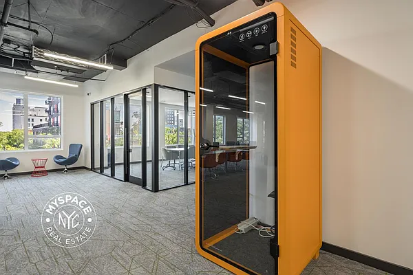 Rented by MySpaceNYC | media 18