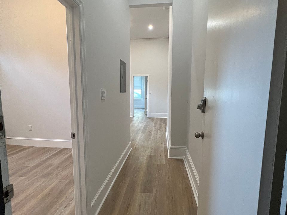 1st image of 1203 Spruce St Floor 3