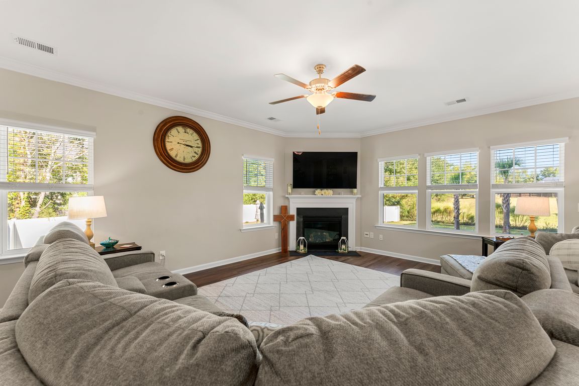 next background image