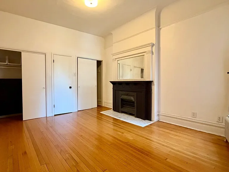 5135 S Dorchester Ave #1 — Photo 8