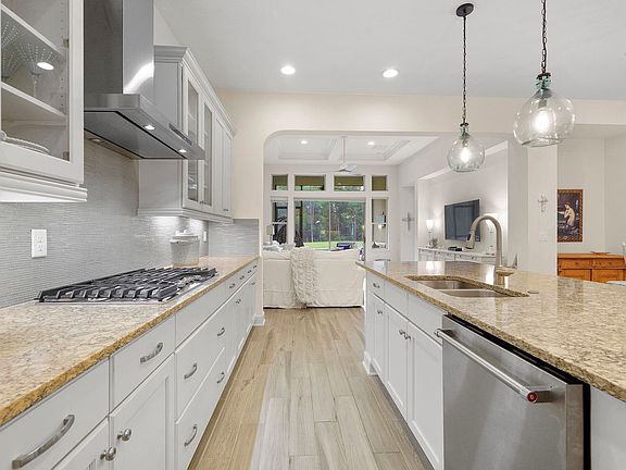 4th image of 514 Wingstone Dr