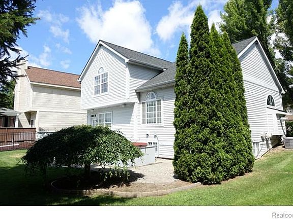 5th image of 6497 Lake Meadow Dr
