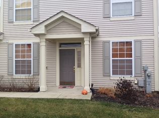 330 Lake Gillilan Way, Algonquin, IL 60102