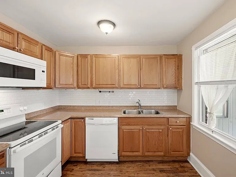 407 Manassas Ave — Photo 15