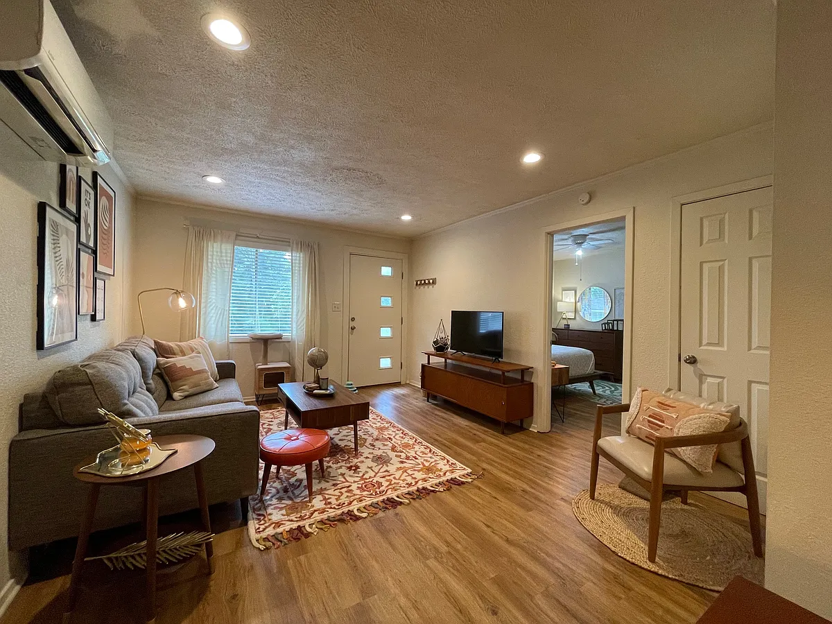 Building Photo - 1261 Melwood Pl