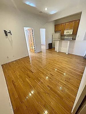 5th image of 423 16th St #14C
