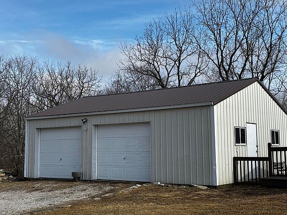 4th image of 2463 Kingsridge Rd