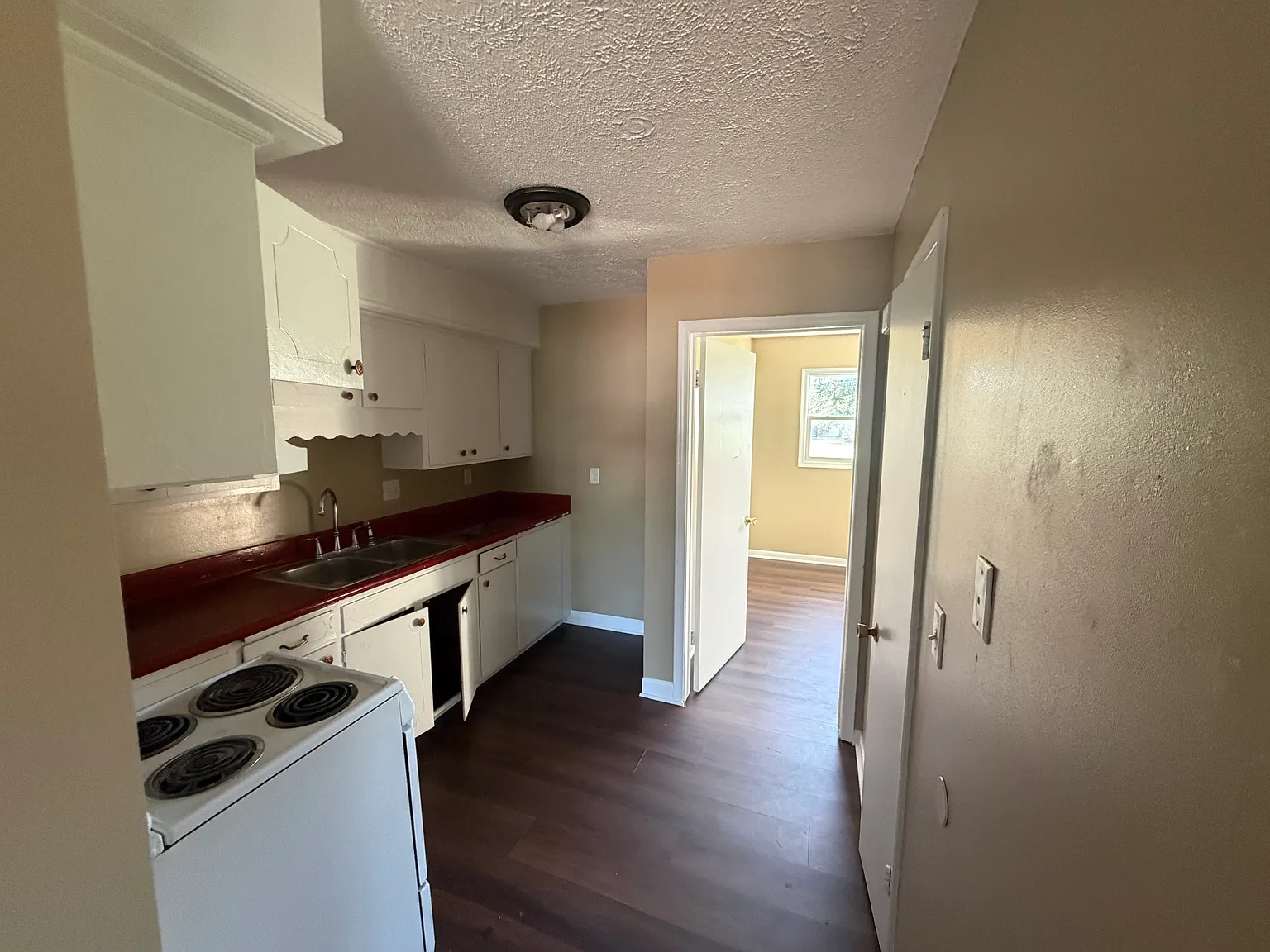 1 bed, $750 — Photo 4