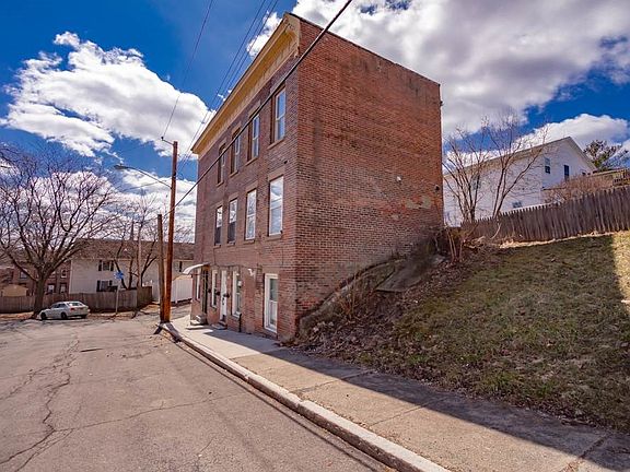 5th image of 60 Egbert St