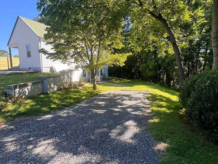 25 Ginger Ln #2 — Photo 9