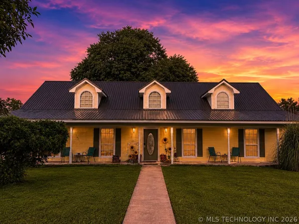 9735 E Sandy Creek Rd, Coleman, OK 73432