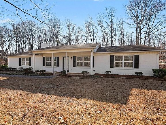 3rd image of 438 Knightwood Ct