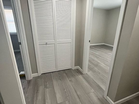 5th image of 1010-1033 Eisenhower Cir #3400baf50